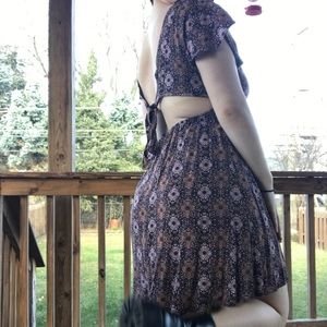 open back, purple forever21 floral dress